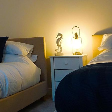 Staycation At Pine Cottage, A Newly Refurbished Holiday Cottage Goodwick ภายนอก รูปภาพ