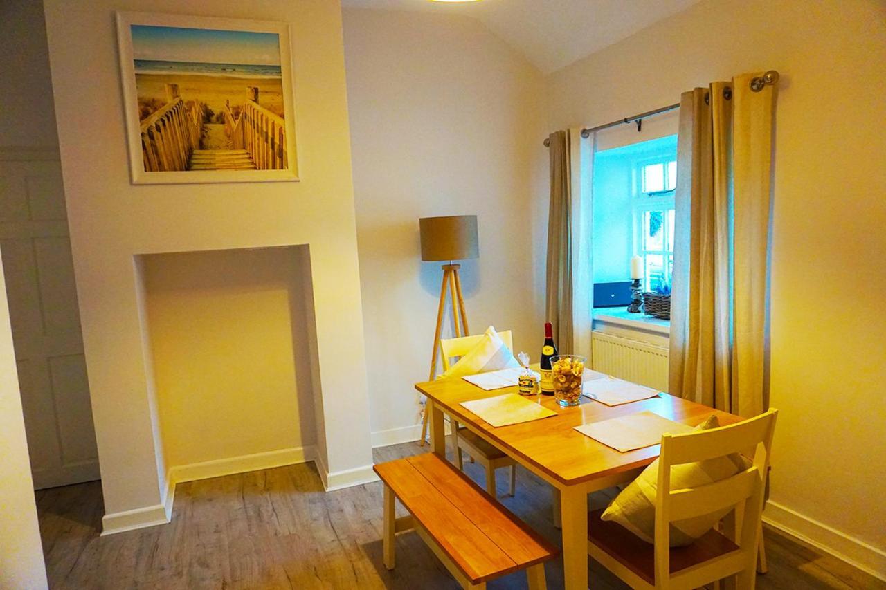 Staycation At Pine Cottage, A Newly Refurbished Holiday Cottage Goodwick ภายนอก รูปภาพ