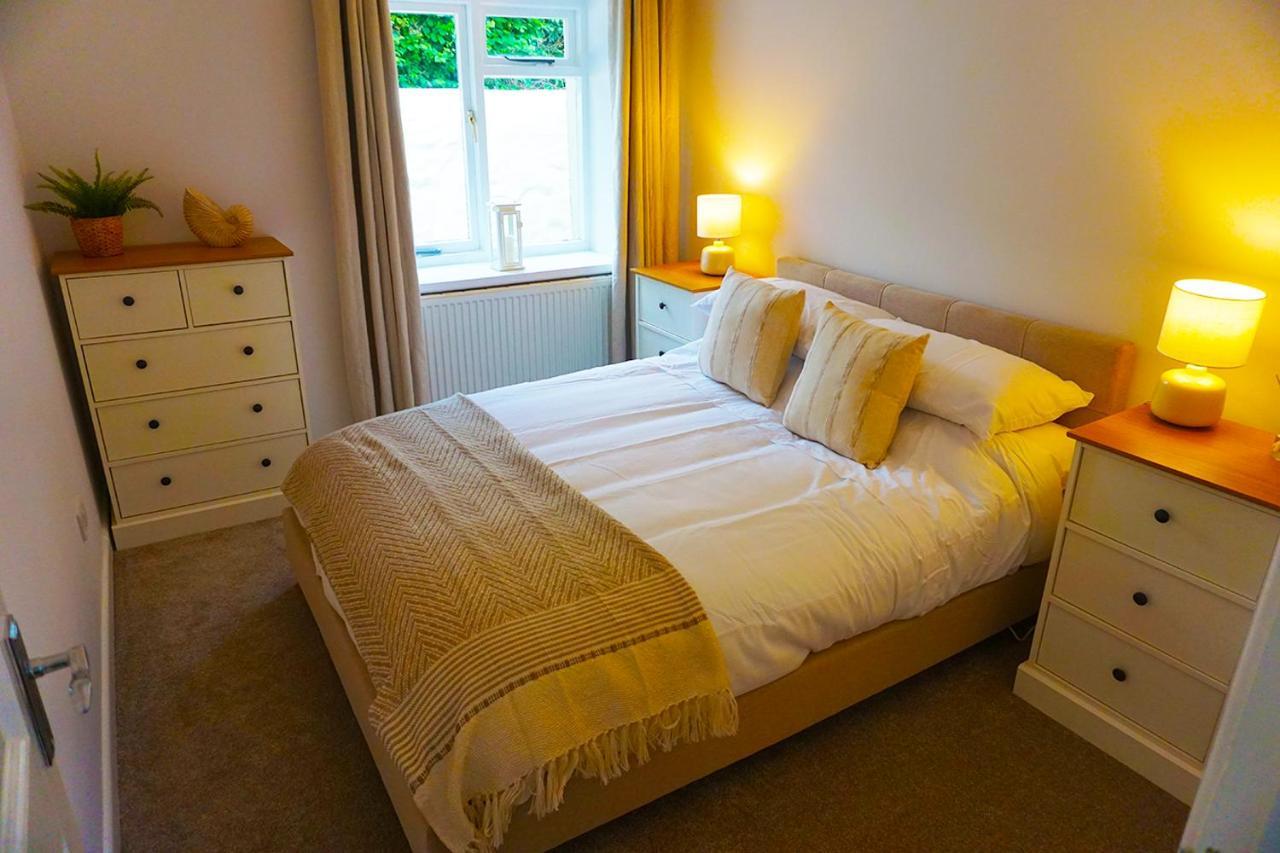 Staycation At Pine Cottage, A Newly Refurbished Holiday Cottage Goodwick ภายนอก รูปภาพ